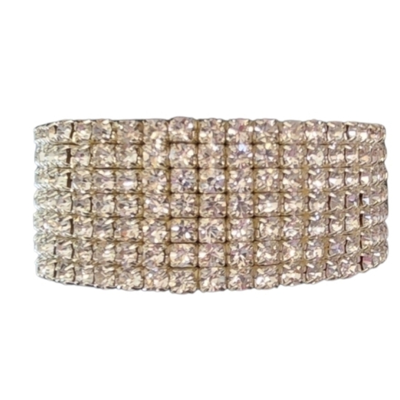 Jewelry - Silvertone Rhinestone Stretch Bracelet